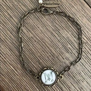 Plunder mini mono “ M” bracelet